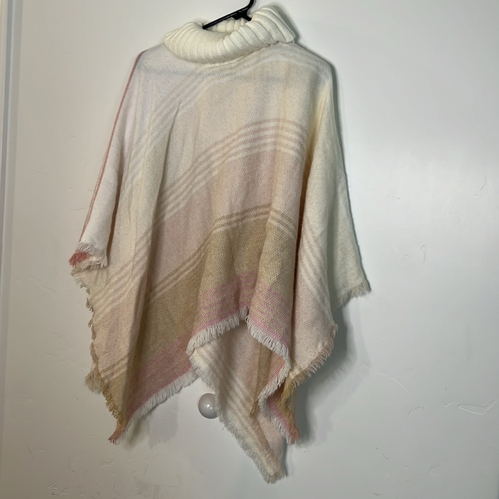 Tahari woven poncho